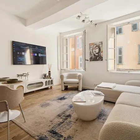 Charming Appt- Ac- 1br 2p - Centre St Tropez 圣特罗佩